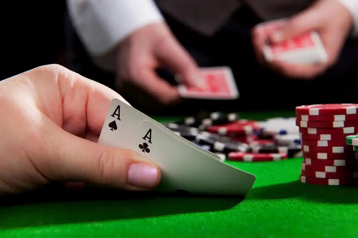Pengguna menikmati akses situs kubutogel dengan perangkat bergerak di berbagai lokasi di Indonesia